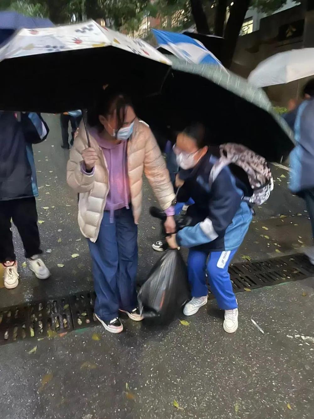 def9d4a9f5244bb8a6ff20435dad0f97.jpg def9d4a9f5244bb8a6ff20435dad0f97.jpg